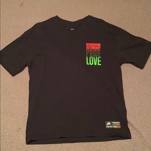 Nike X Lauren Halsey shirt Size:S